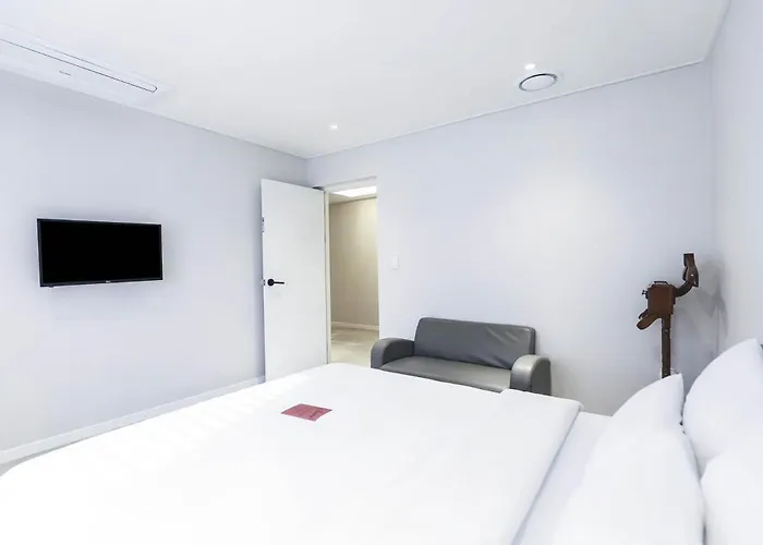 Songjeong Hongdan Hotel 2*