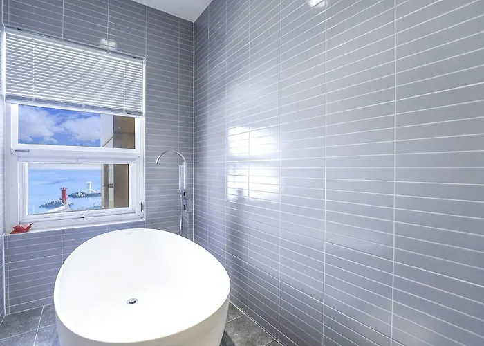 Songjeong Hongdan Hotel 2*