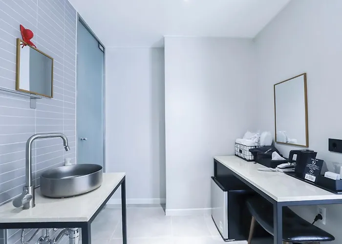 Songjeong Hongdan Hotel 2*