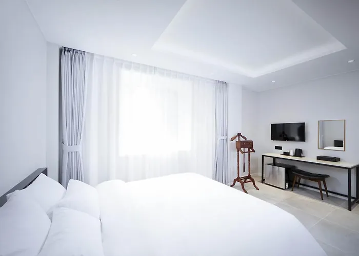 Songjeong Hongdan Hotel