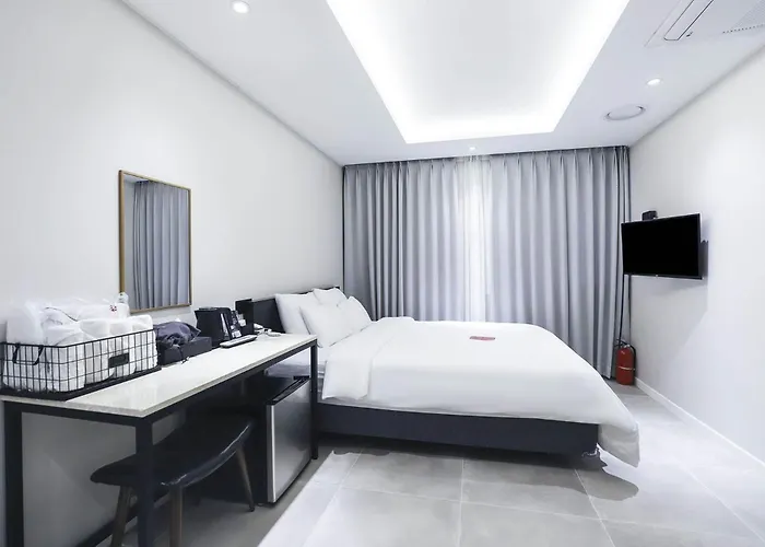 Songjeong Hongdan Hotel